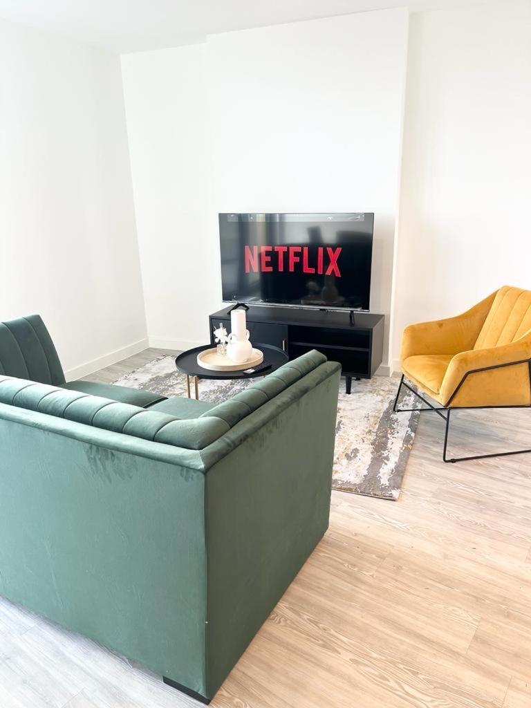 Luxury 2 Bed Apt With City View 맨체스터 외부 사진