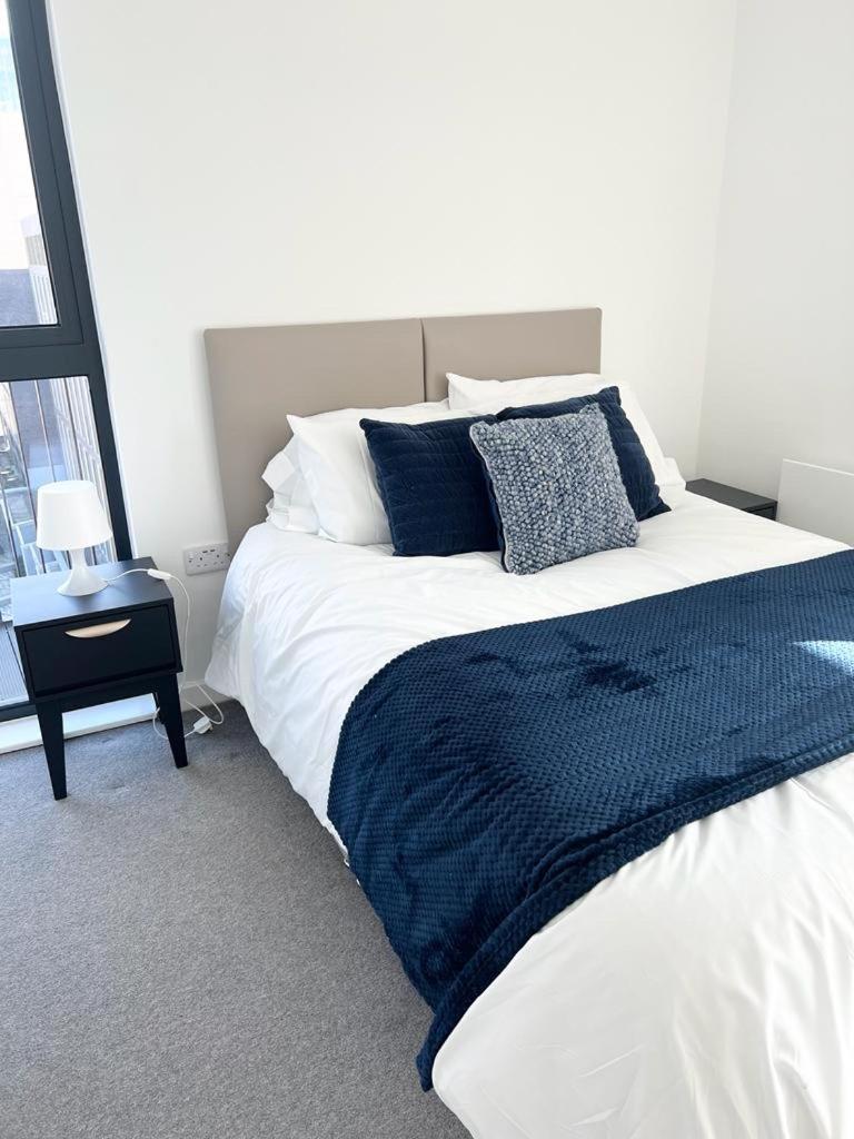 Luxury 2 Bed Apt With City View 맨체스터 외부 사진